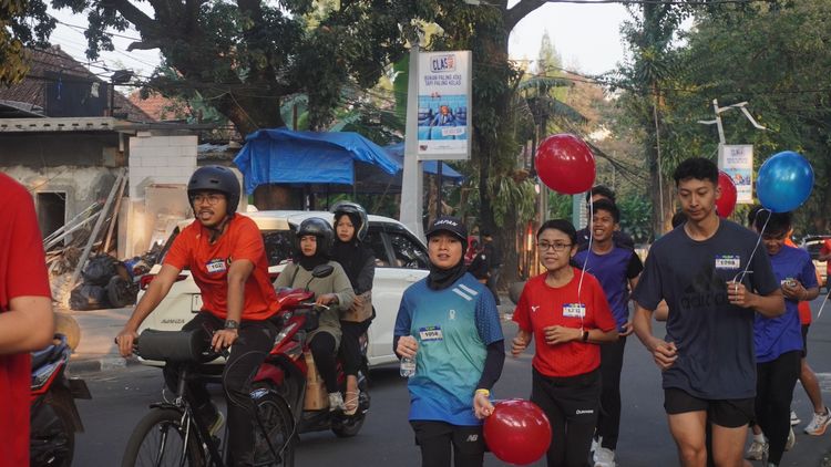 Race photo from Happy One Decade Unpad Runner