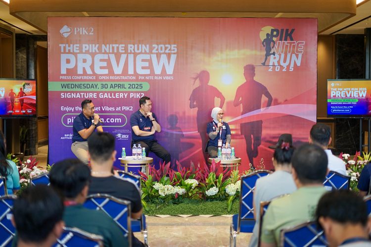 Race photo from PIK NITE RUN VIBES