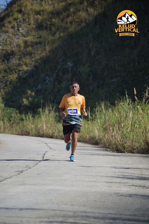 Race photo from Kelud Vertical Challenge 2024
