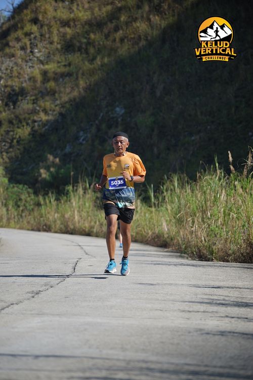 Race photo from Kelud Vertical Challenge 2024