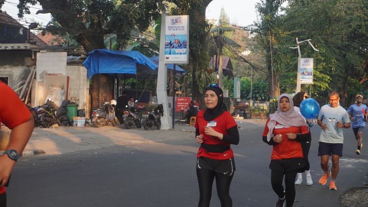Race photo from Happy One Decade Unpad Runner