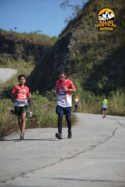 Race photo from Kelud Vertical Challenge 2024