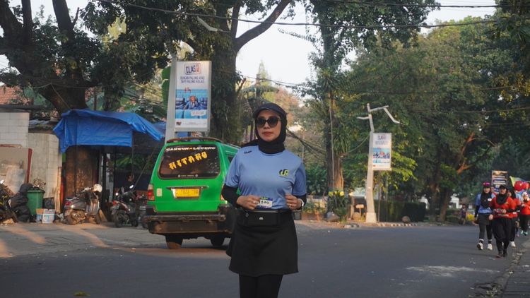 Race photo from Happy One Decade Unpad Runner