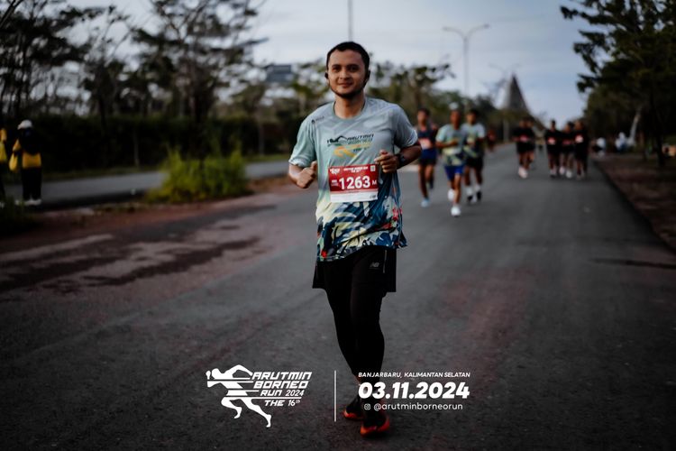 Race photo from Arutmin Borneo Run 2024
