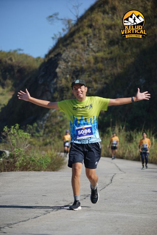 Race photo from Kelud Vertical Challenge 2024