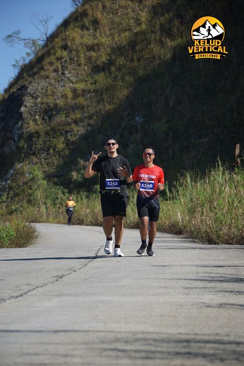 Race photo from Kelud Vertical Challenge 2024