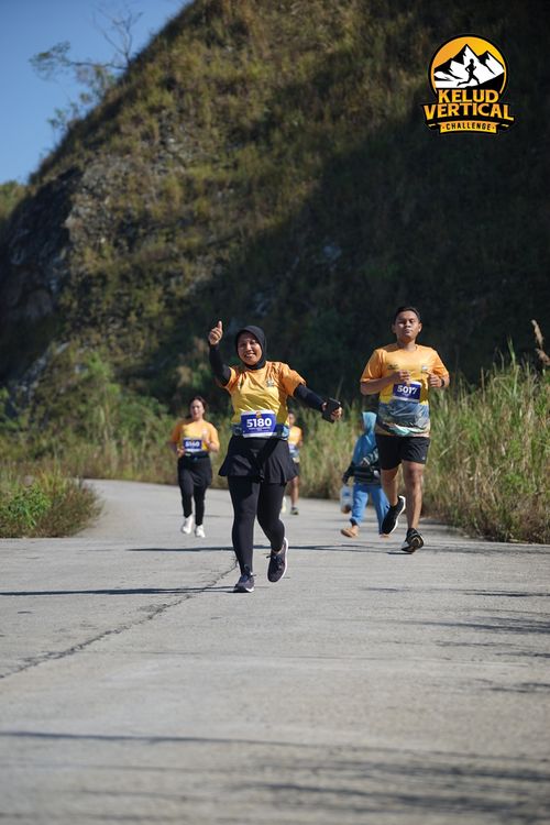 Race photo from Kelud Vertical Challenge 2024
