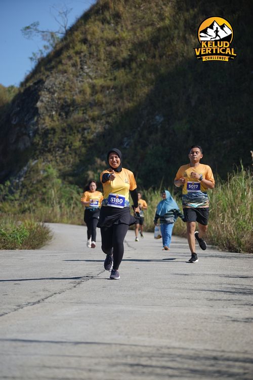 Race photo from Kelud Vertical Challenge 2024