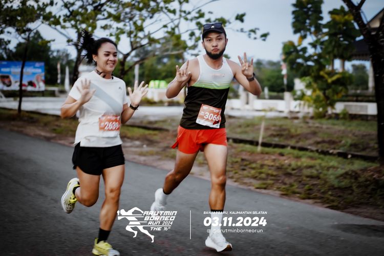 Race photo from Arutmin Borneo Run 2024