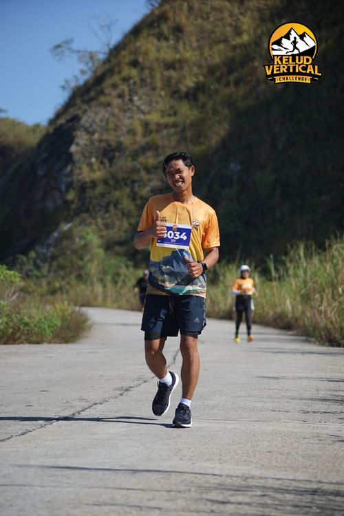 Race photo from Kelud Vertical Challenge 2024