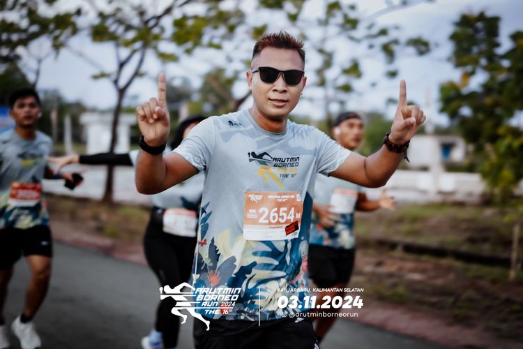 Race photo from Arutmin Borneo Run 2024
