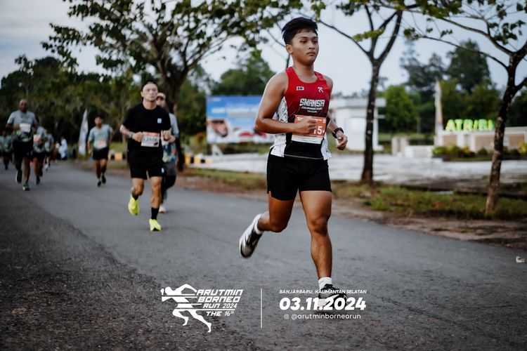 Race photo from Arutmin Borneo Run 2024