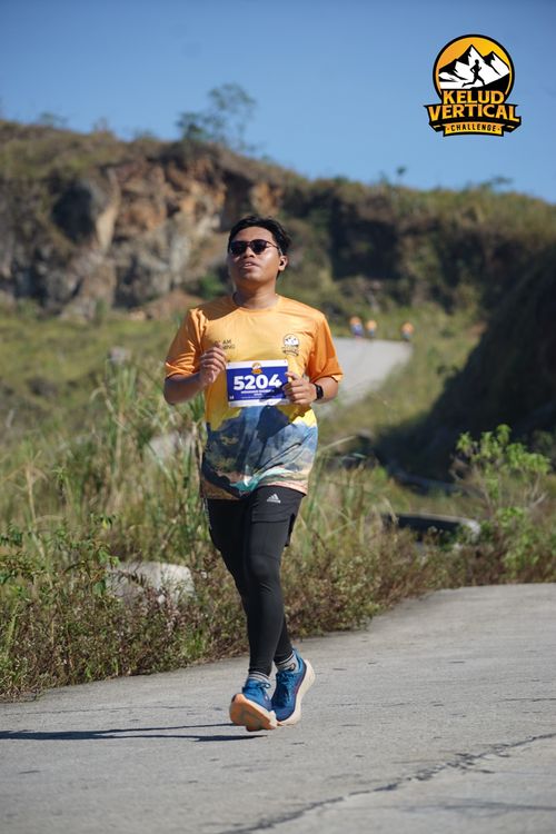 Race photo from Kelud Vertical Challenge 2024