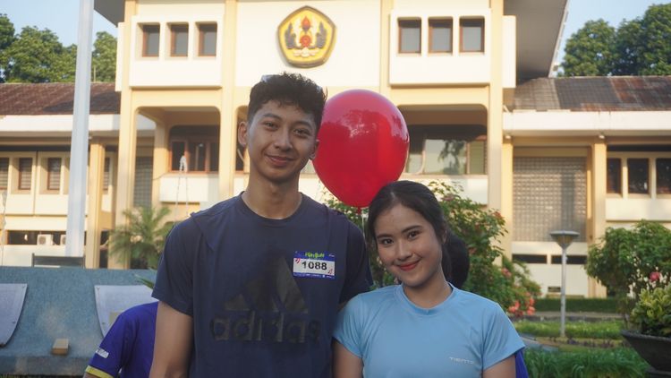 Race photo from Happy One Decade Unpad Runner