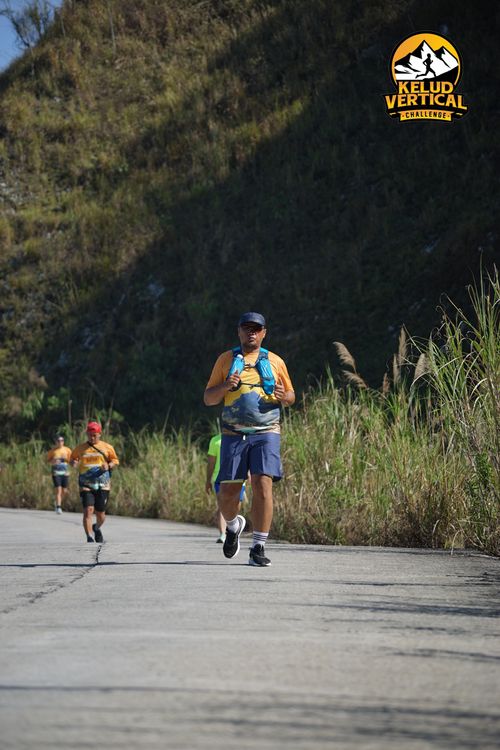Race photo from Kelud Vertical Challenge 2024