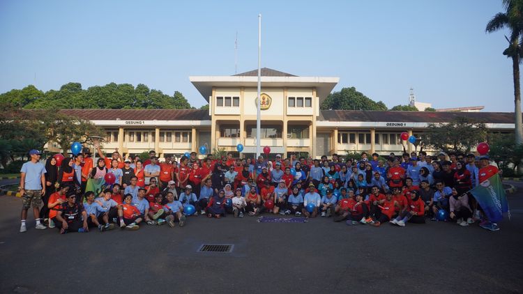 Race photo from Happy One Decade Unpad Runner