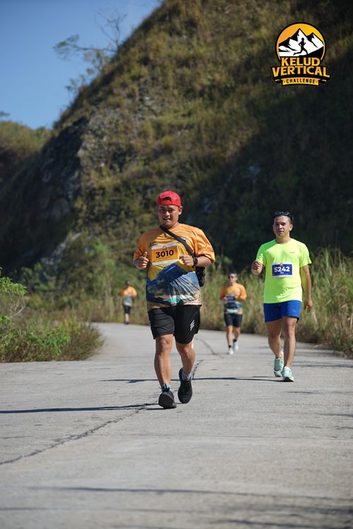 Race photo from Kelud Vertical Challenge 2024