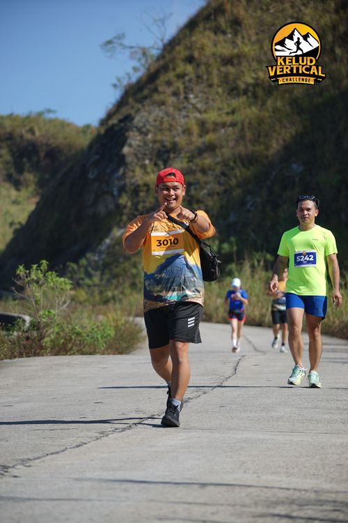 Race photo from Kelud Vertical Challenge 2024