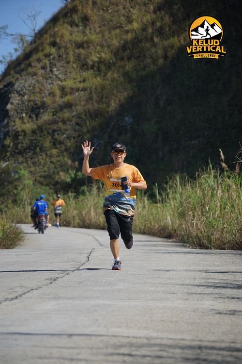 Race photo from Kelud Vertical Challenge 2024