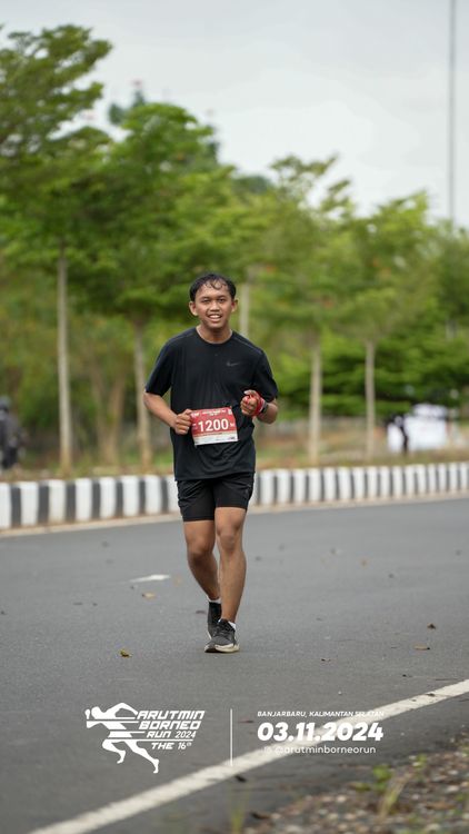 Race photo from Arutmin Borneo Run 2024