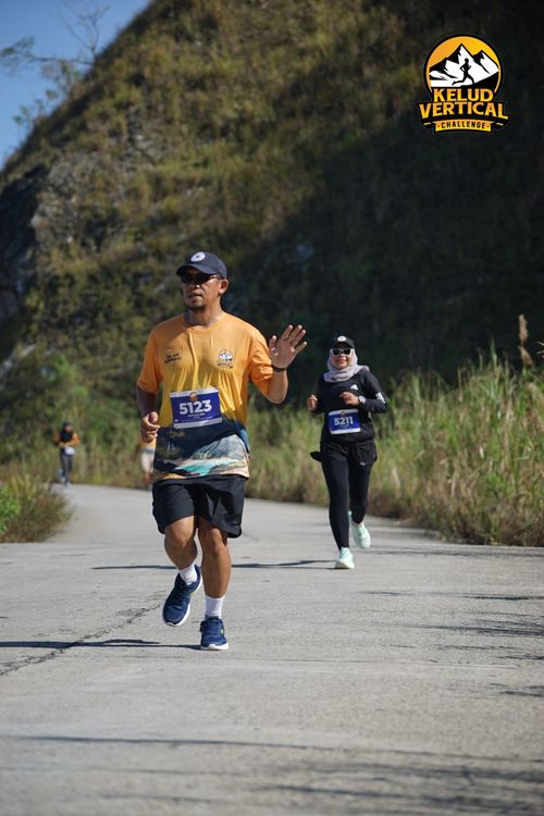 Race photo from Kelud Vertical Challenge 2024