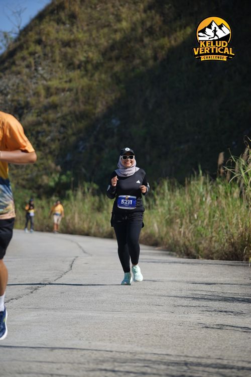Race photo from Kelud Vertical Challenge 2024