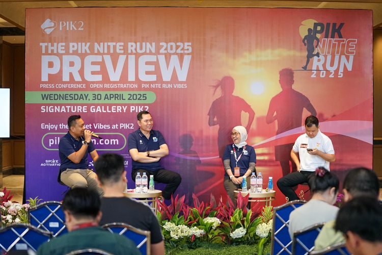 Race photo from PIK NITE RUN VIBES