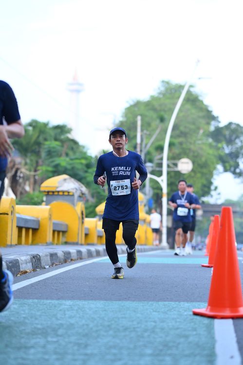 Race photo from KEMLU RUN 2025