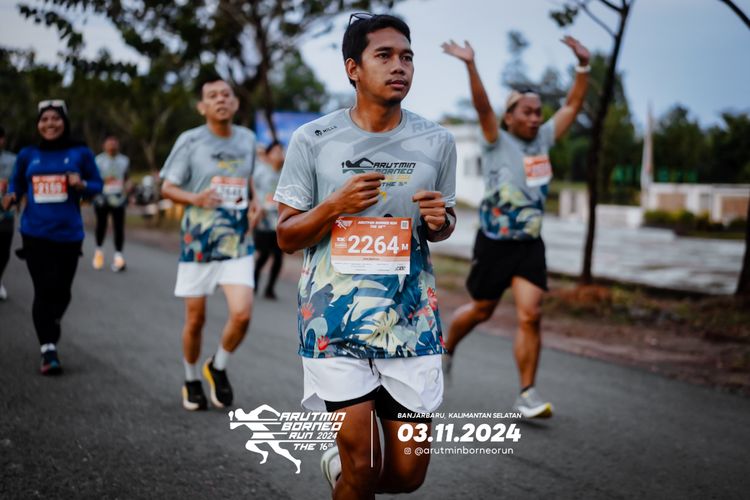 Race photo from Arutmin Borneo Run 2024