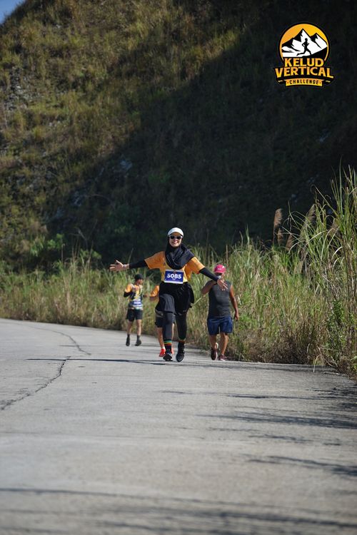 Race photo from Kelud Vertical Challenge 2024