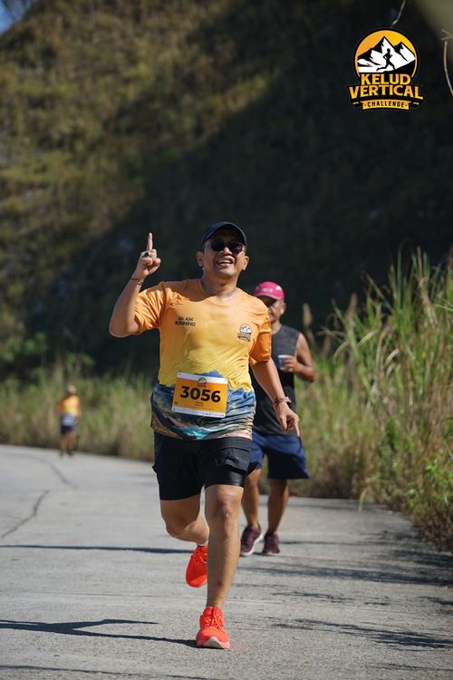 Race photo from Kelud Vertical Challenge 2024