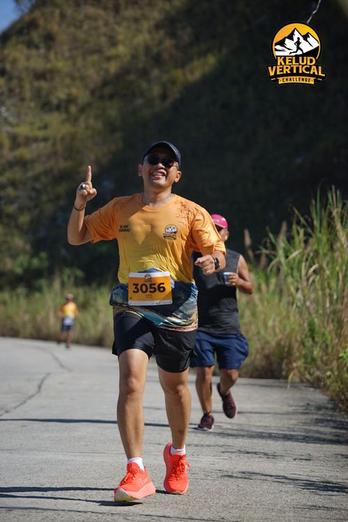 Race photo from Kelud Vertical Challenge 2024