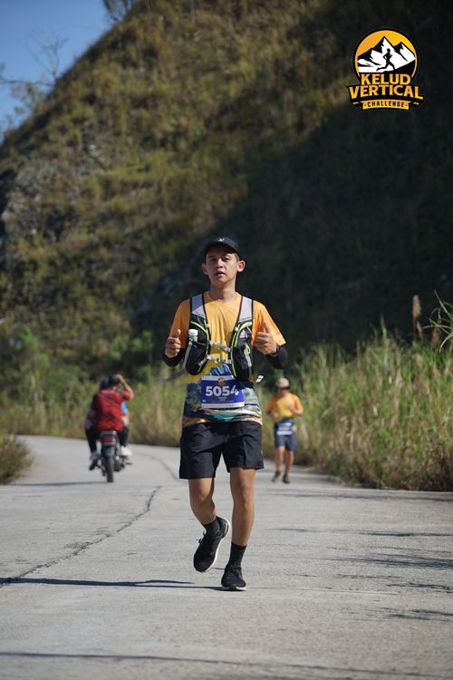 Race photo from Kelud Vertical Challenge 2024