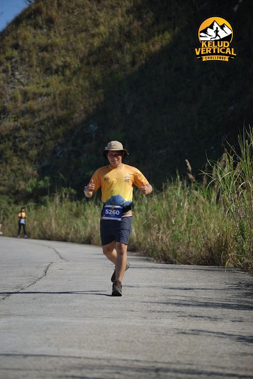 Race photo from Kelud Vertical Challenge 2024