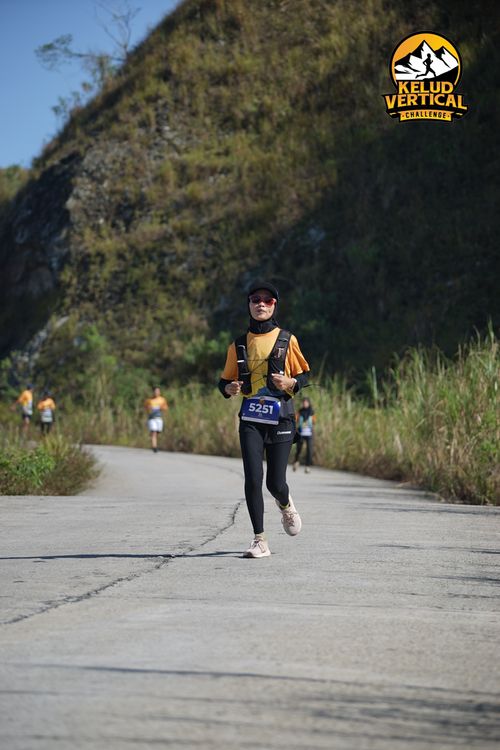 Race photo from Kelud Vertical Challenge 2024