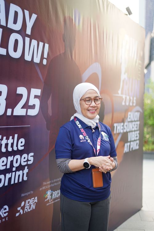 Race photo from PIK NITE RUN VIBES