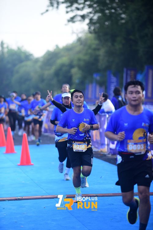 Race photo from Isoplus Run 2024 Surabaya