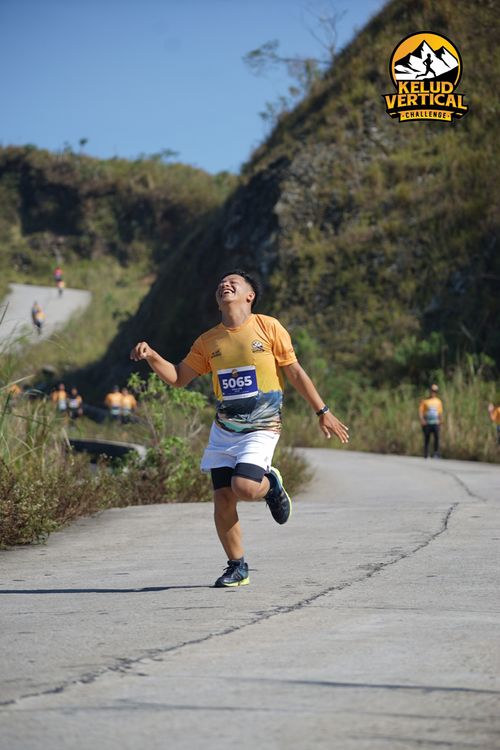 Race photo from Kelud Vertical Challenge 2024