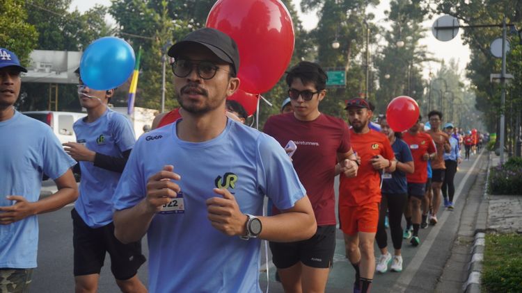 Race photo from Happy One Decade Unpad Runner