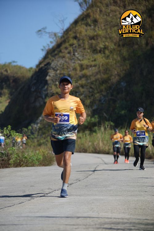 Race photo from Kelud Vertical Challenge 2024