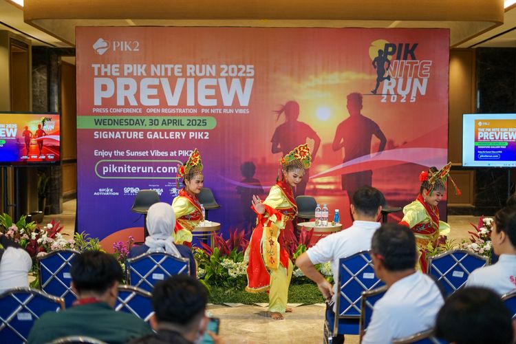 Race photo from PIK NITE RUN VIBES