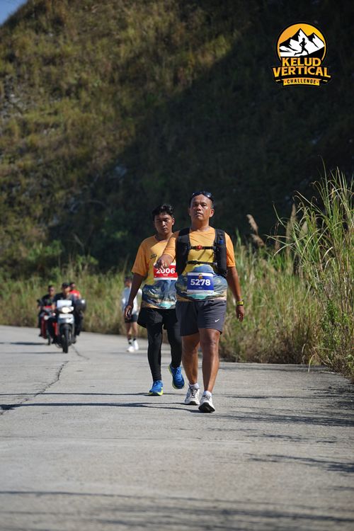 Race photo from Kelud Vertical Challenge 2024