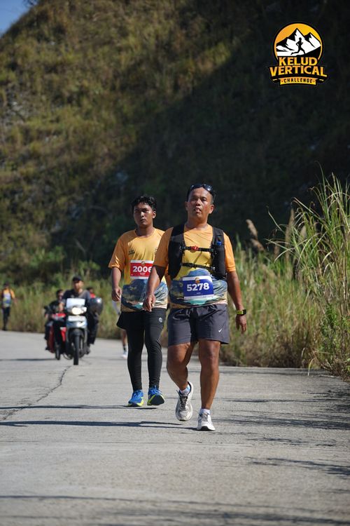 Race photo from Kelud Vertical Challenge 2024