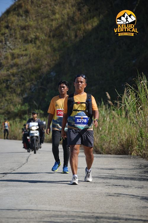 Race photo from Kelud Vertical Challenge 2024