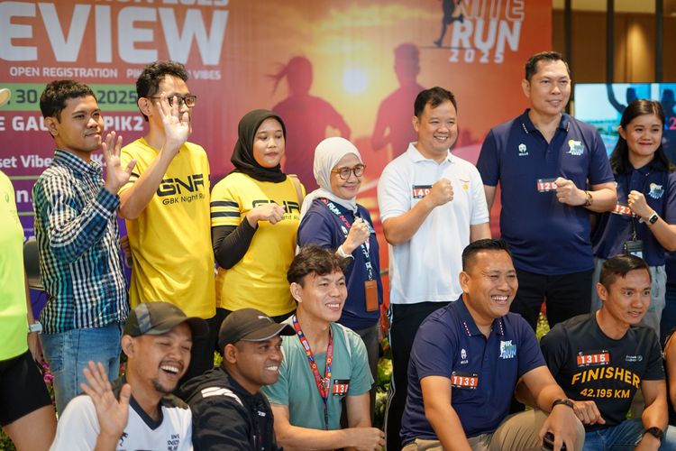 Race photo from PIK NITE RUN VIBES