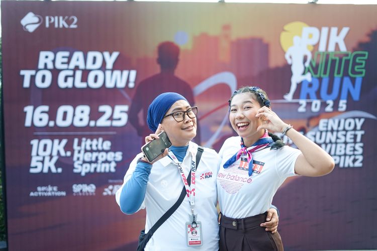 Race photo from PIK NITE RUN VIBES