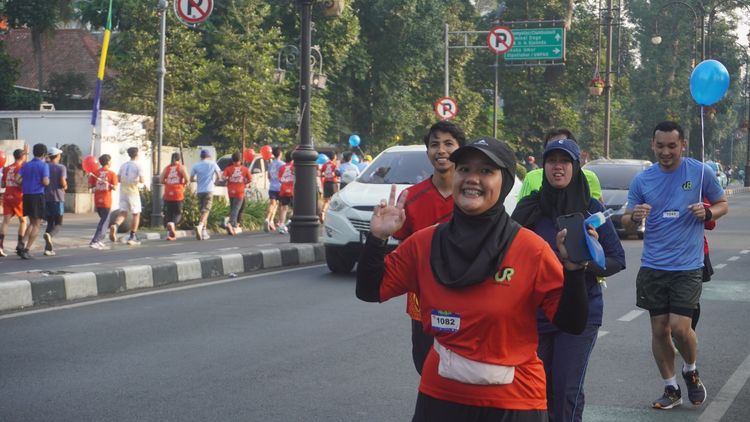 Race photo from Happy One Decade Unpad Runner