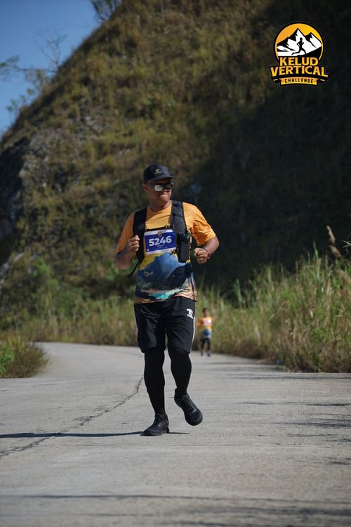 Race photo from Kelud Vertical Challenge 2024