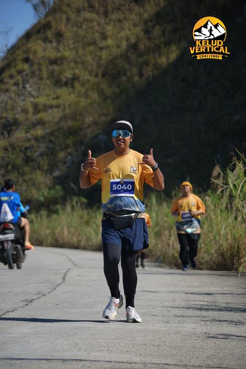 Race photo from Kelud Vertical Challenge 2024