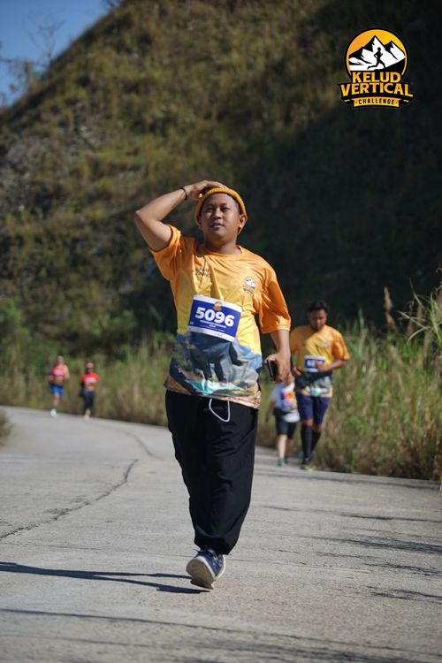 Race photo from Kelud Vertical Challenge 2024